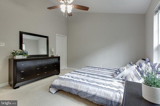 Building Photo - 1207 Pear Blossum Ct