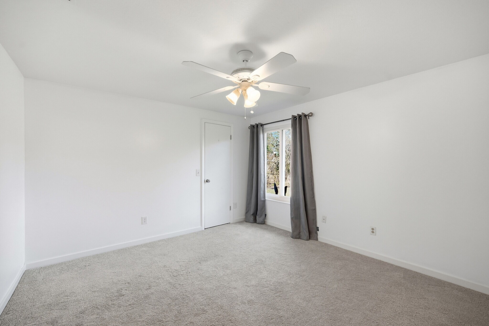 Building Photo - 11149 Losco Junction Dr S