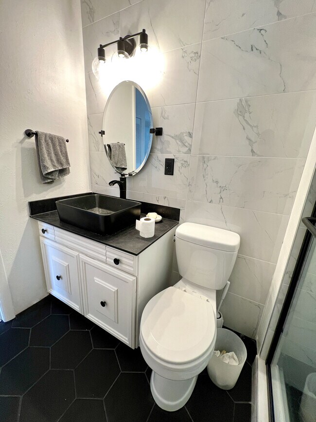 Downstair Bathroom - 3268 S Oneida Way