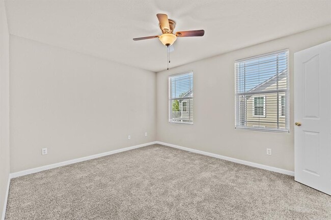 Building Photo - 220 Trestle Tree