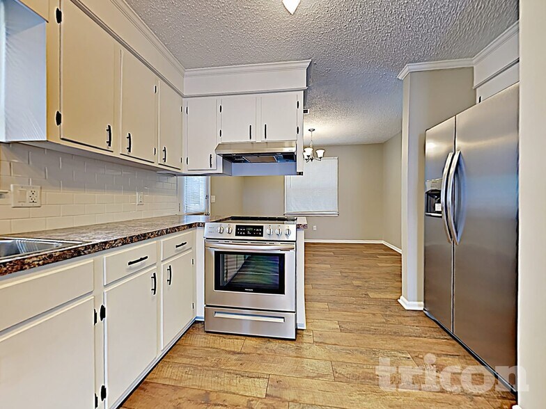 Building Photo - 504 Lord Howe Rd