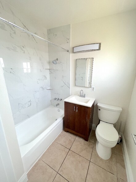 Building Photo - 142 S Princeton Ave