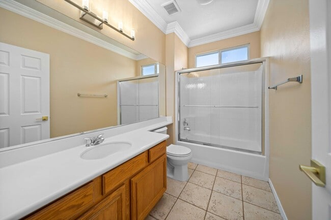 Building Photo - 3121 Club Rancho Dr