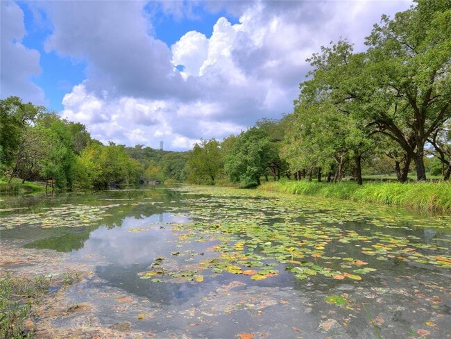 Building Photo - 154 Woodcreek Dr