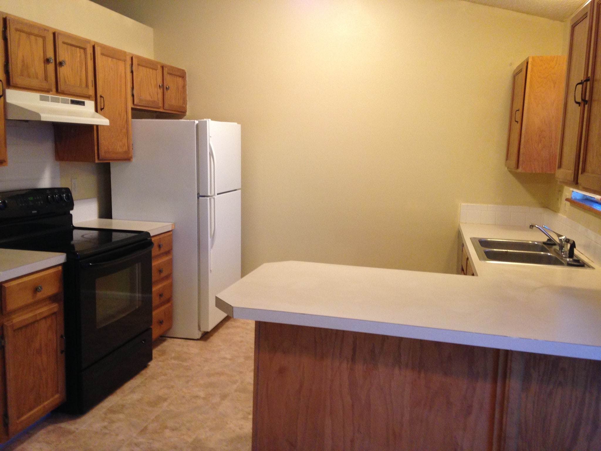Building Photo - 2204 S Del Norte Dr