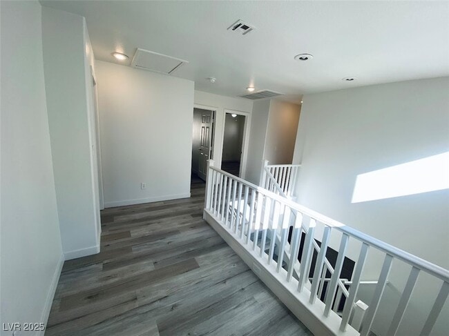 Building Photo - 6736 Twisted Wood Dr