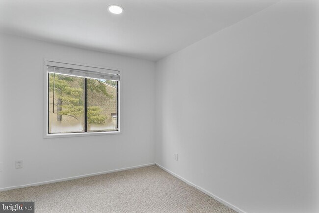 Building Photo - 8619 Welbeck Way