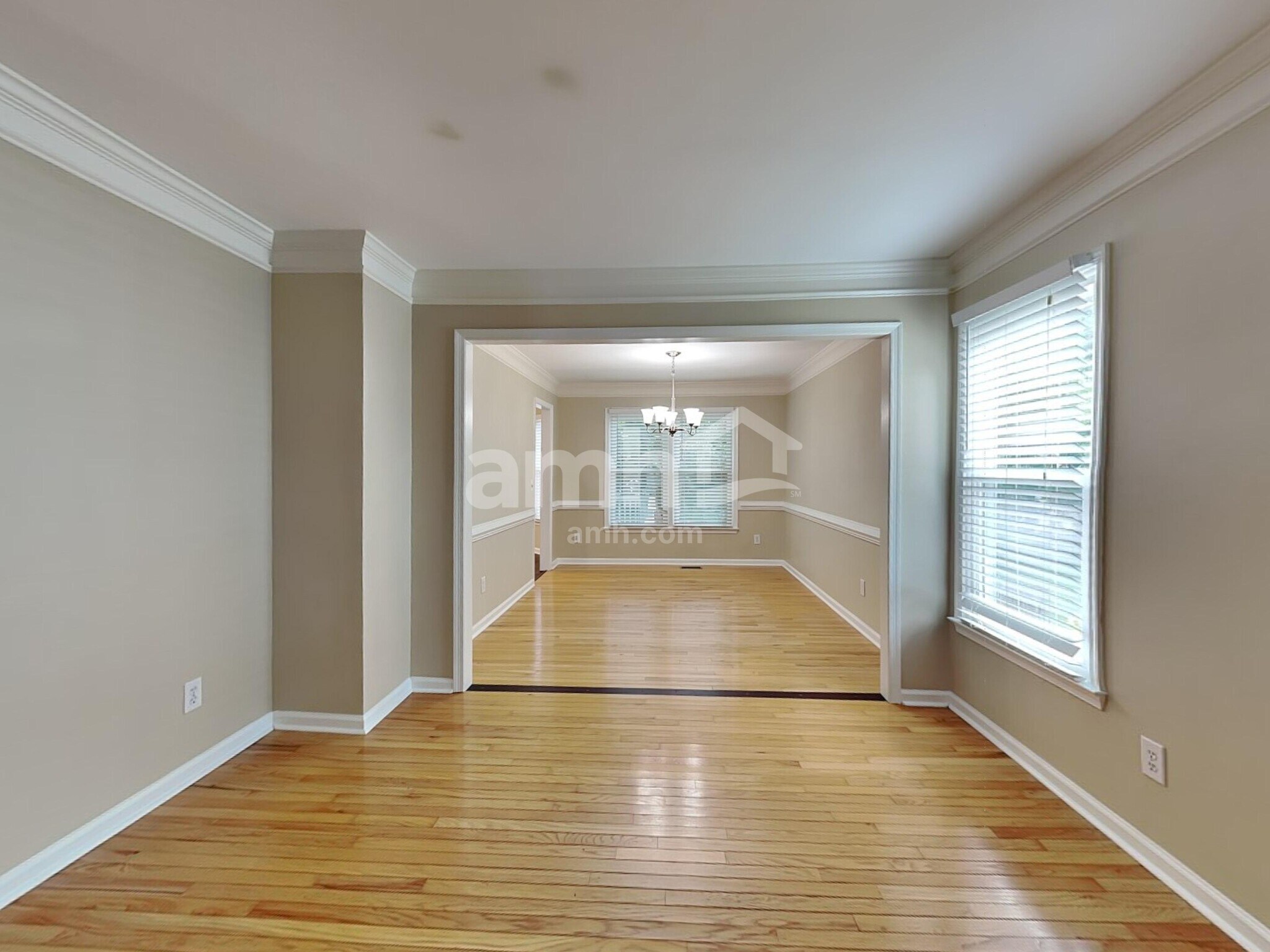 Building Photo - 7 Oleander Pt