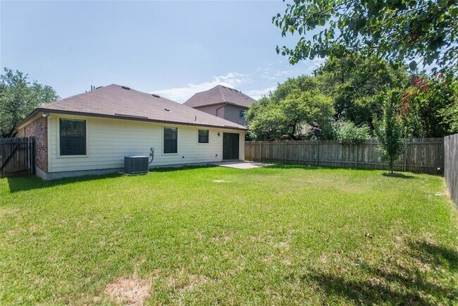 Building Photo - 505 Paseo Grand Dr