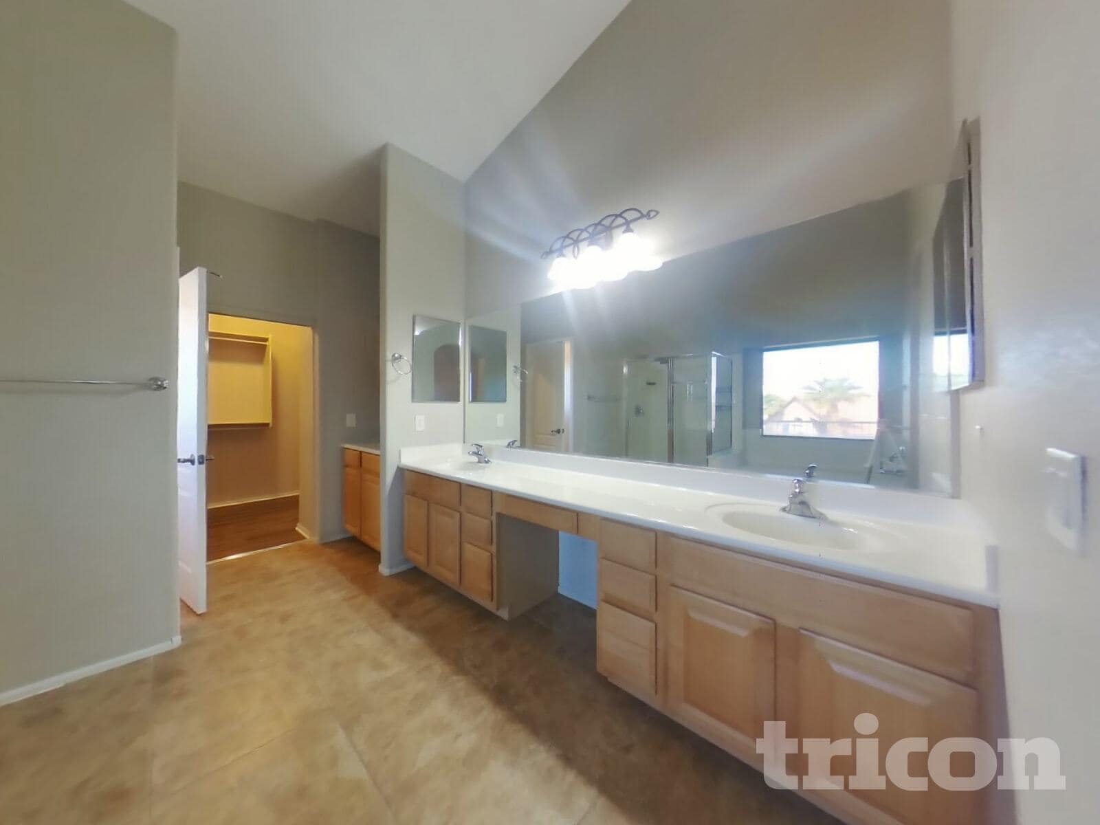 Building Photo - 21650 Dietz Dr