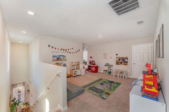 Building Photo - 12970 Pasture Wds Pl