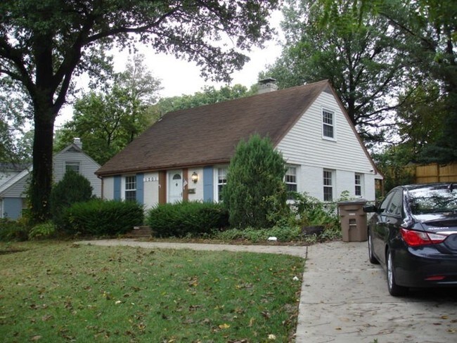 Primary Photo - 1201 Edmonston Dr