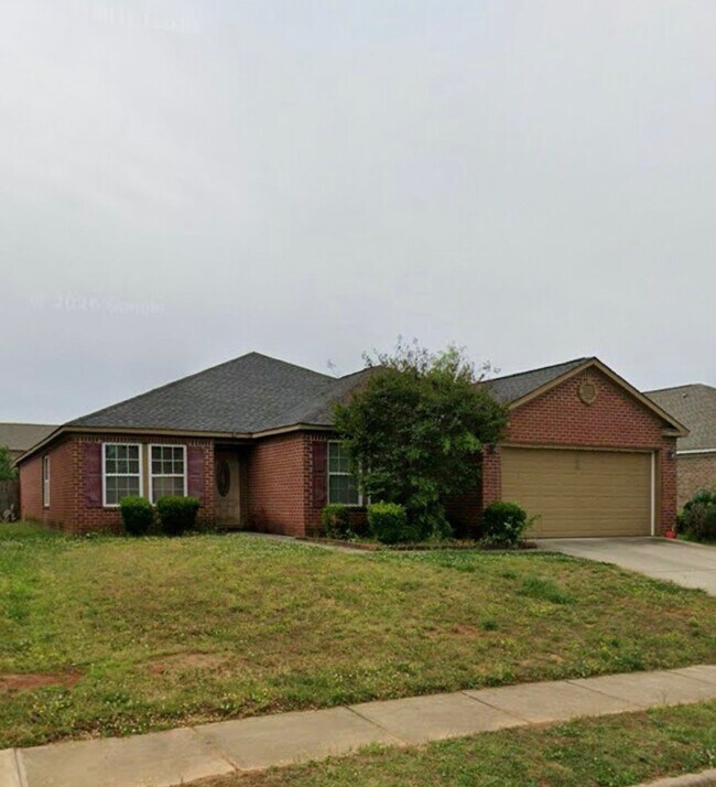 Building Photo - 213 Ivyleaf Dr