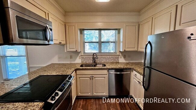 Building Photo - 120 Bellegrove Cir