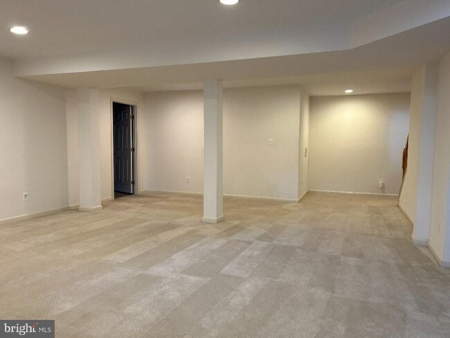 Building Photo - 7209 Bladen Pl