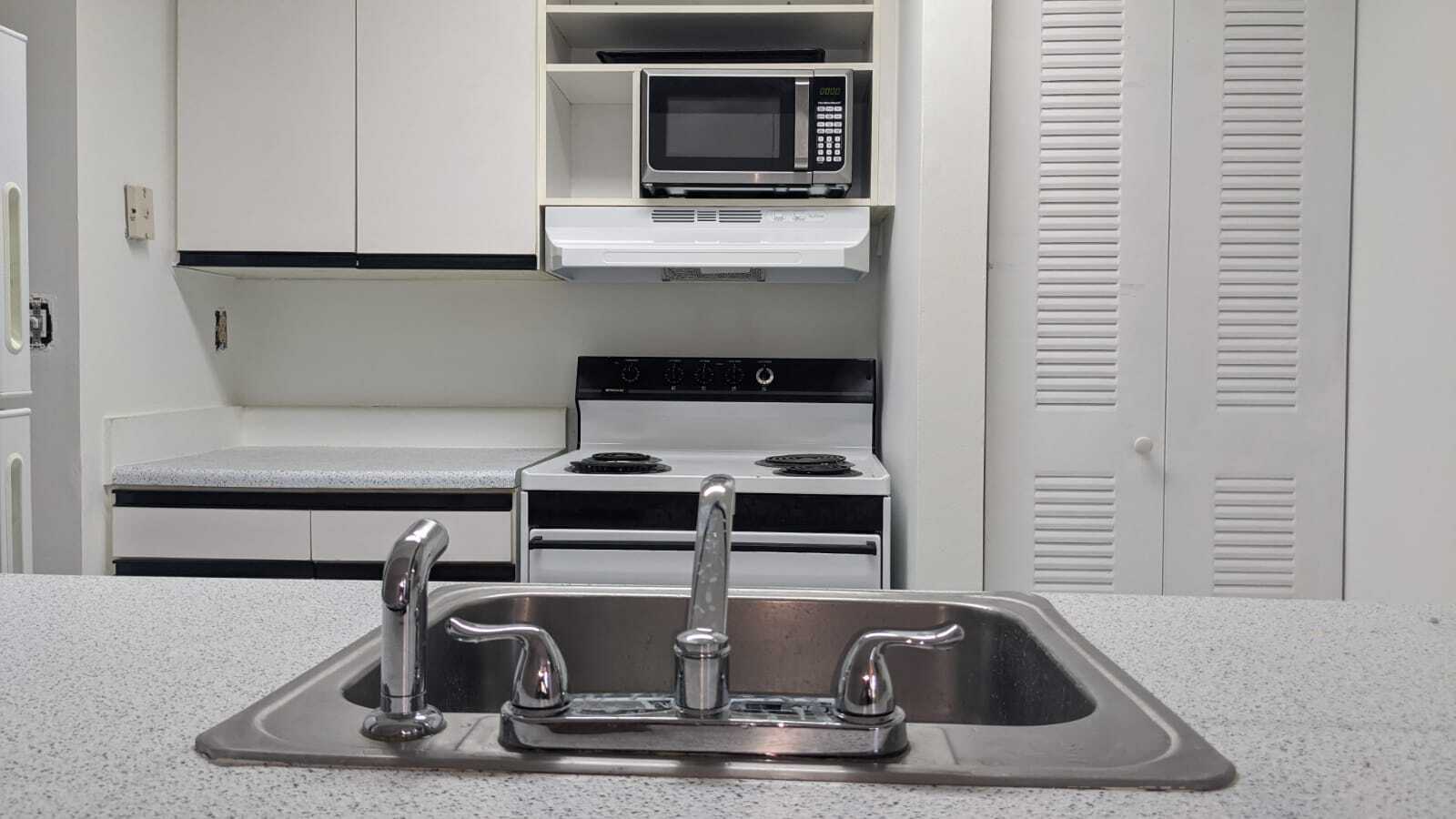 Kitchen - 15635 SW 74th Cir Dr