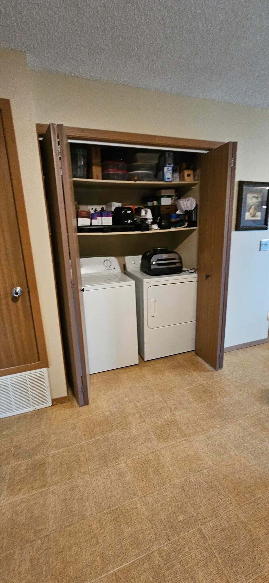 Building Photo - 427 Kimberlite St