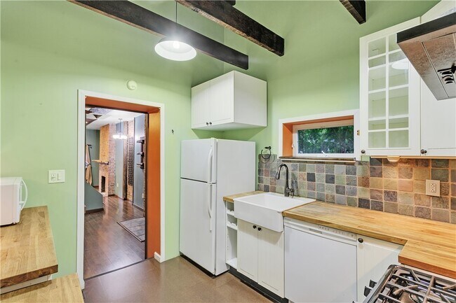 Building Photo - 297 42nd St