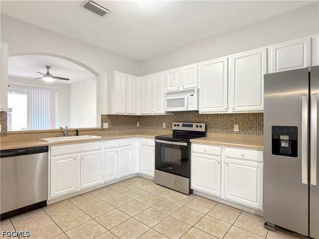 Building Photo - 9729 Heatherstone River Ct