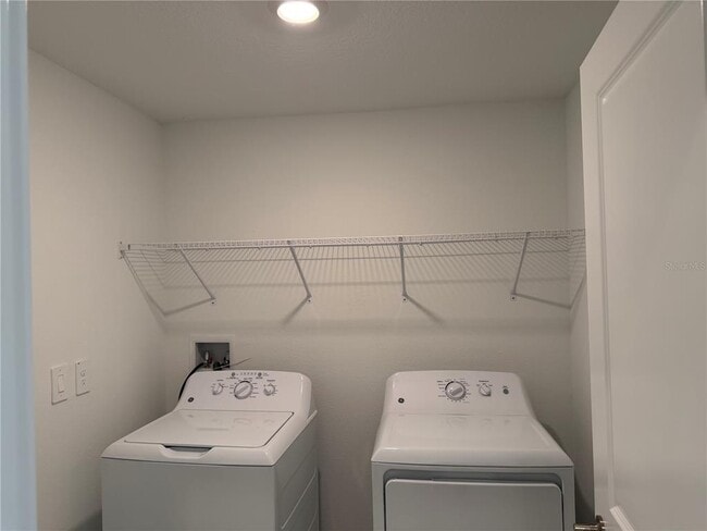 Building Photo - 1629 Tropical Oasis Ave