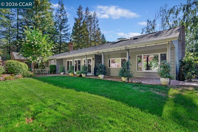 Building Photo - 539 Dalewood Dr