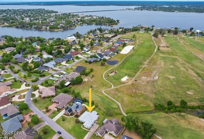 Building Photo - 3243 Country Club Dr