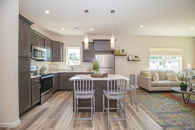 Building Photo - 207 Ashley Ct