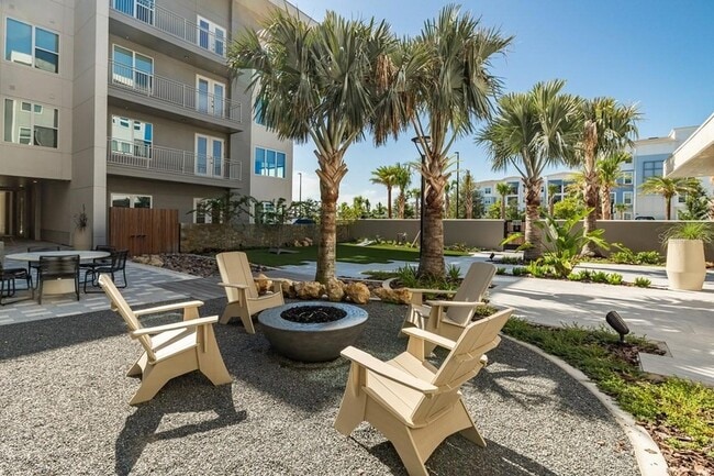 Building Photo - 11929 Pioneers Way