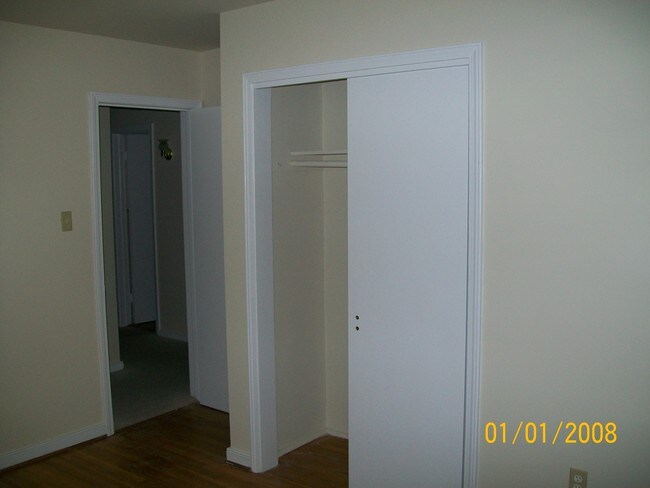 Building Photo - 10540 Ashburn Rd