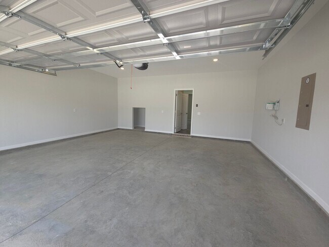 Building Photo - 101 Fenway St