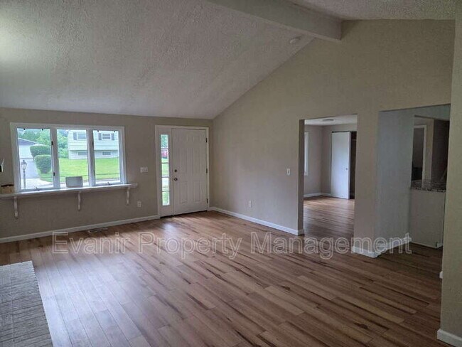 Building Photo - 3623 Bolamo Dr