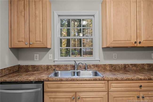 Building Photo - 82 Stonecliff Ln