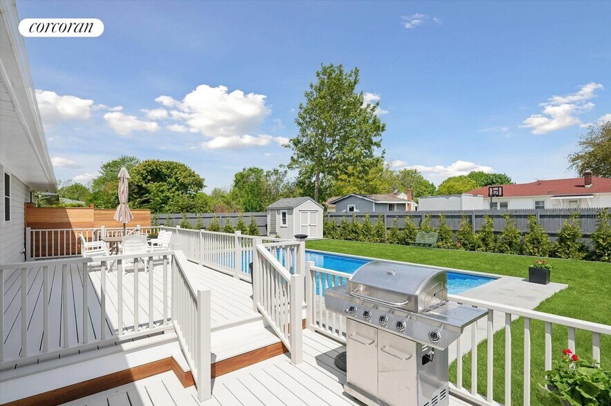 Building Photo - 53 Windward Way