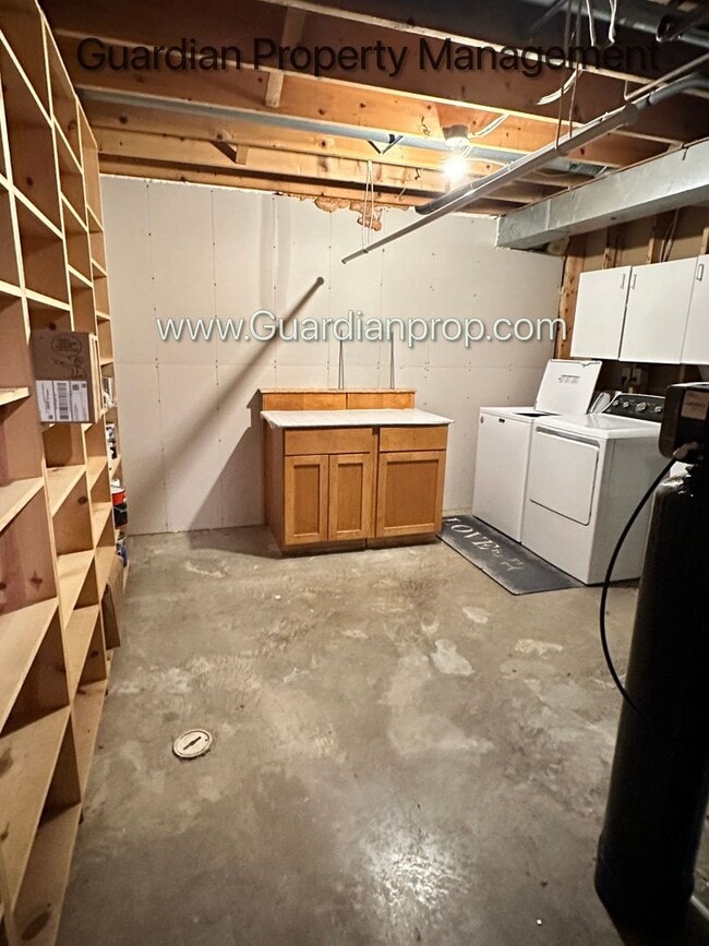 Building Photo - Rosemount Single Family Home, Corner lot, ...