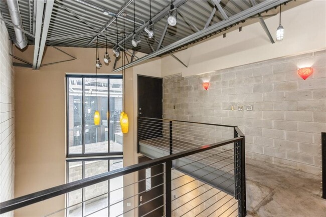 Building Photo - 217 N 12th St