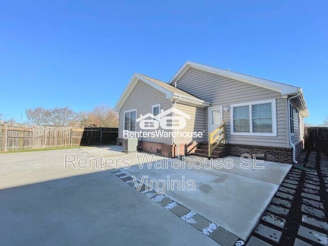 Building Photo - 100 Burnetts Ct