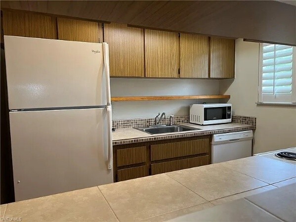 Building Photo - 3334 Ottawa Cir