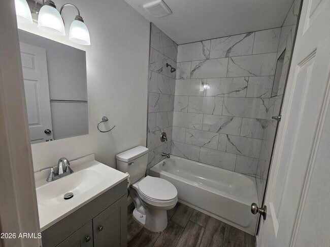 Building Photo - 4731 E Caballero St