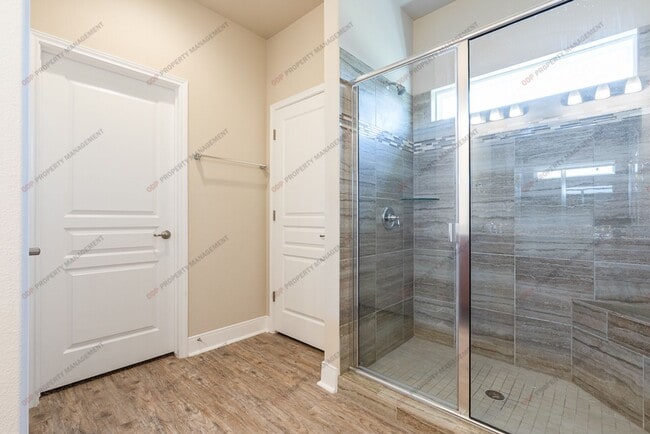 Building Photo - Magnificent home in Wyndham Hill Community!