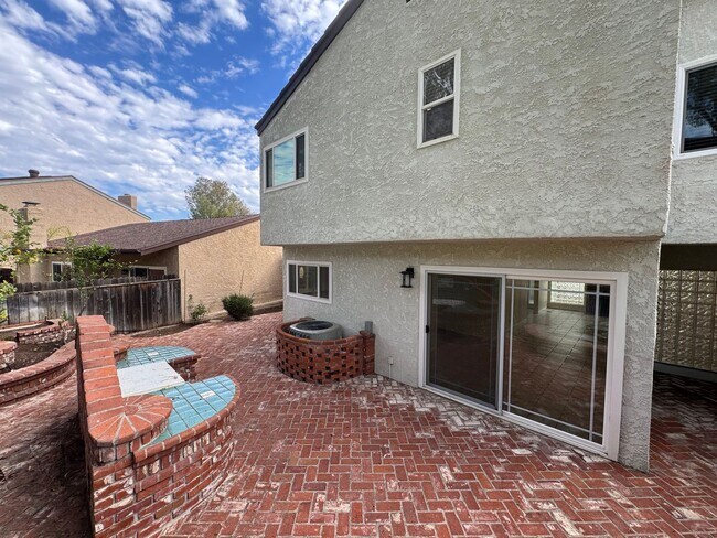Building Photo - Beautiful 4Bd/2.5Ba Spacious Home in Missi...