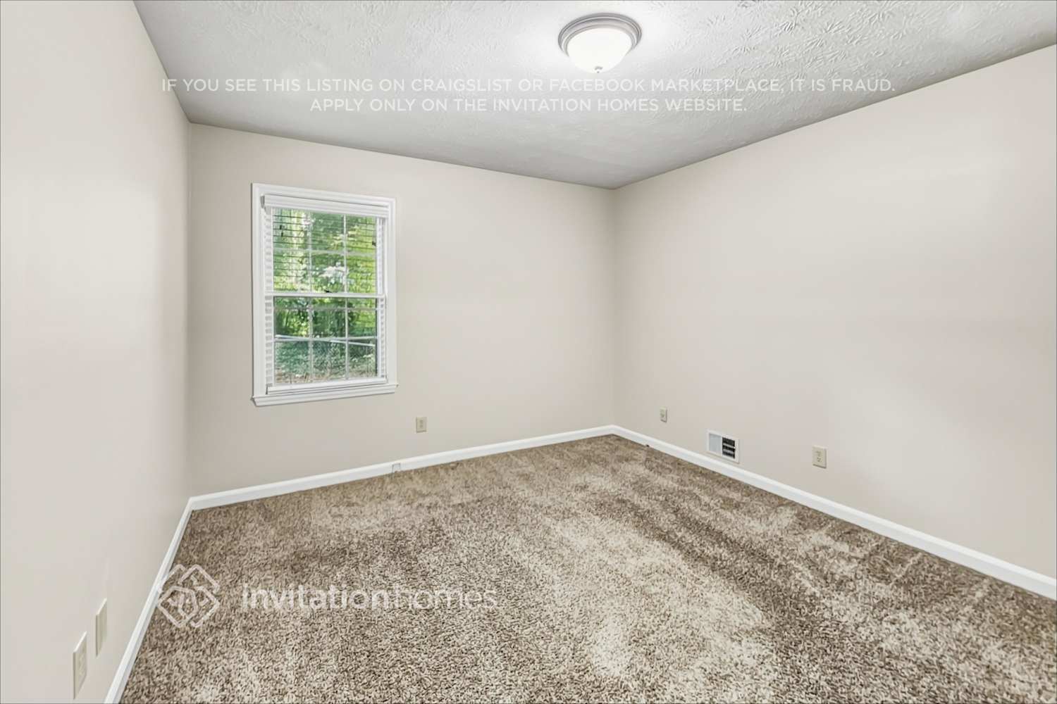 Building Photo - 3158 Larkspur Cir SW