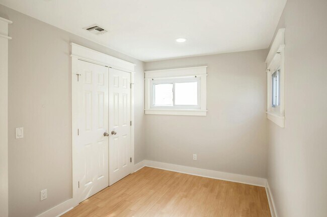 Building Photo - 288 Acre Ln