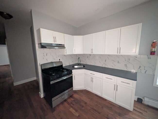 Building Photo - 134 Wilkinson Ave