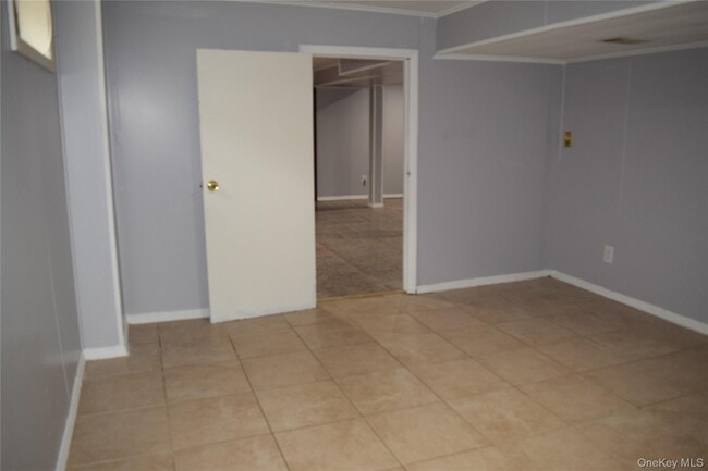 Building Photo - 204 Wellington St