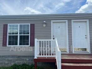 Building Photo - 169 Minga Dr