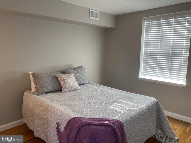 Building Photo - 4817 31st St S