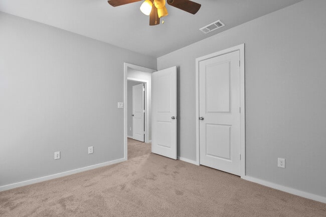 Building Photo - 7526 104th St