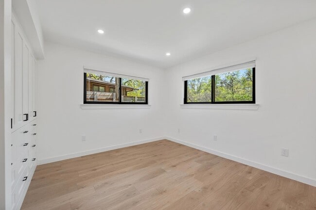 Building Photo - 2607 Pembrook Trail