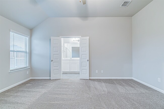 Building Photo - 2419 Rocky Mountain Dr