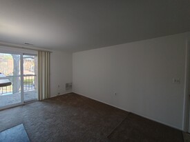 Building Photo - 13211 Chalet Pl